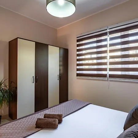 D&a Apartment *